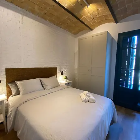 Rent - Gaudi House Apartman